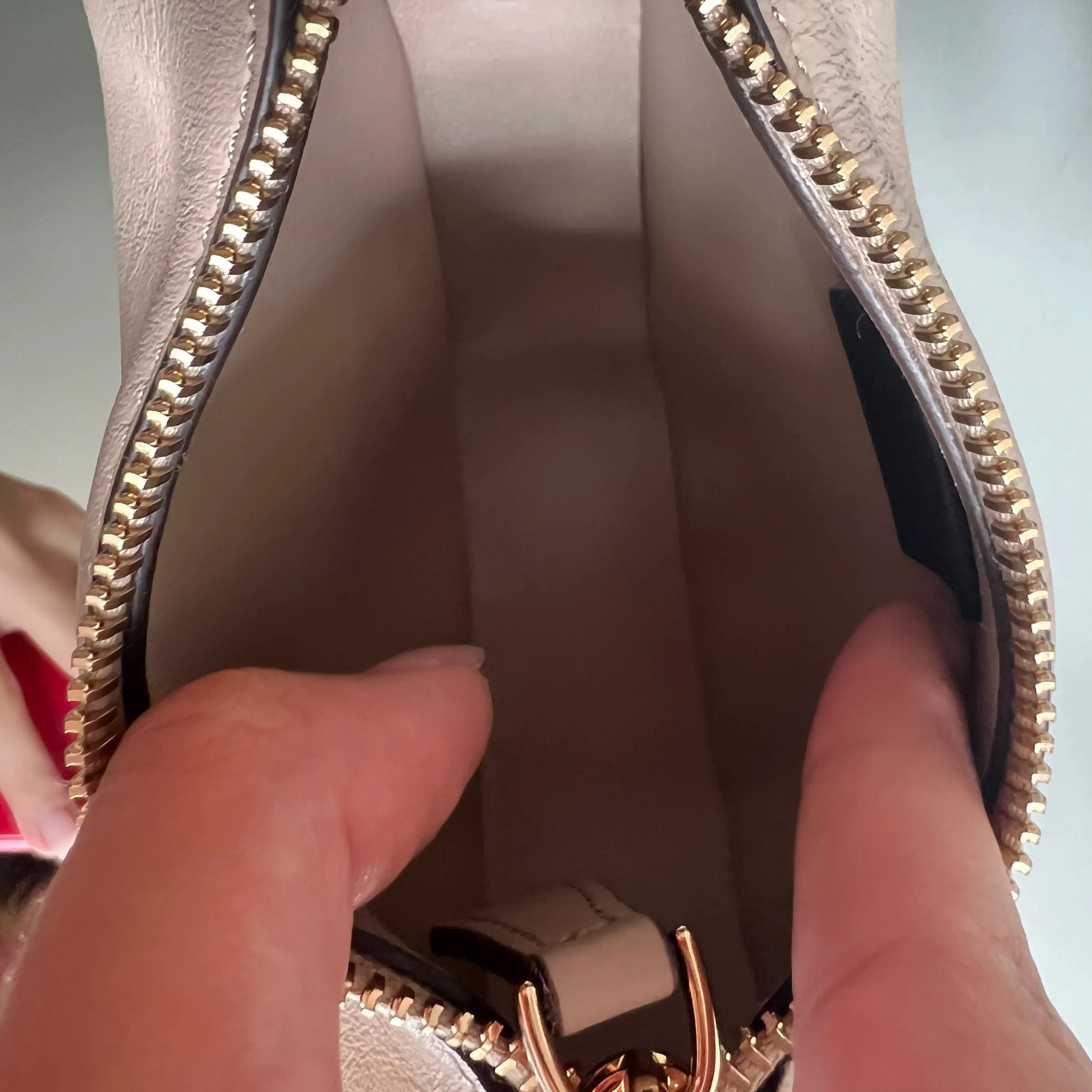 Bolsa Fendi Fendigrafia Couro Nude