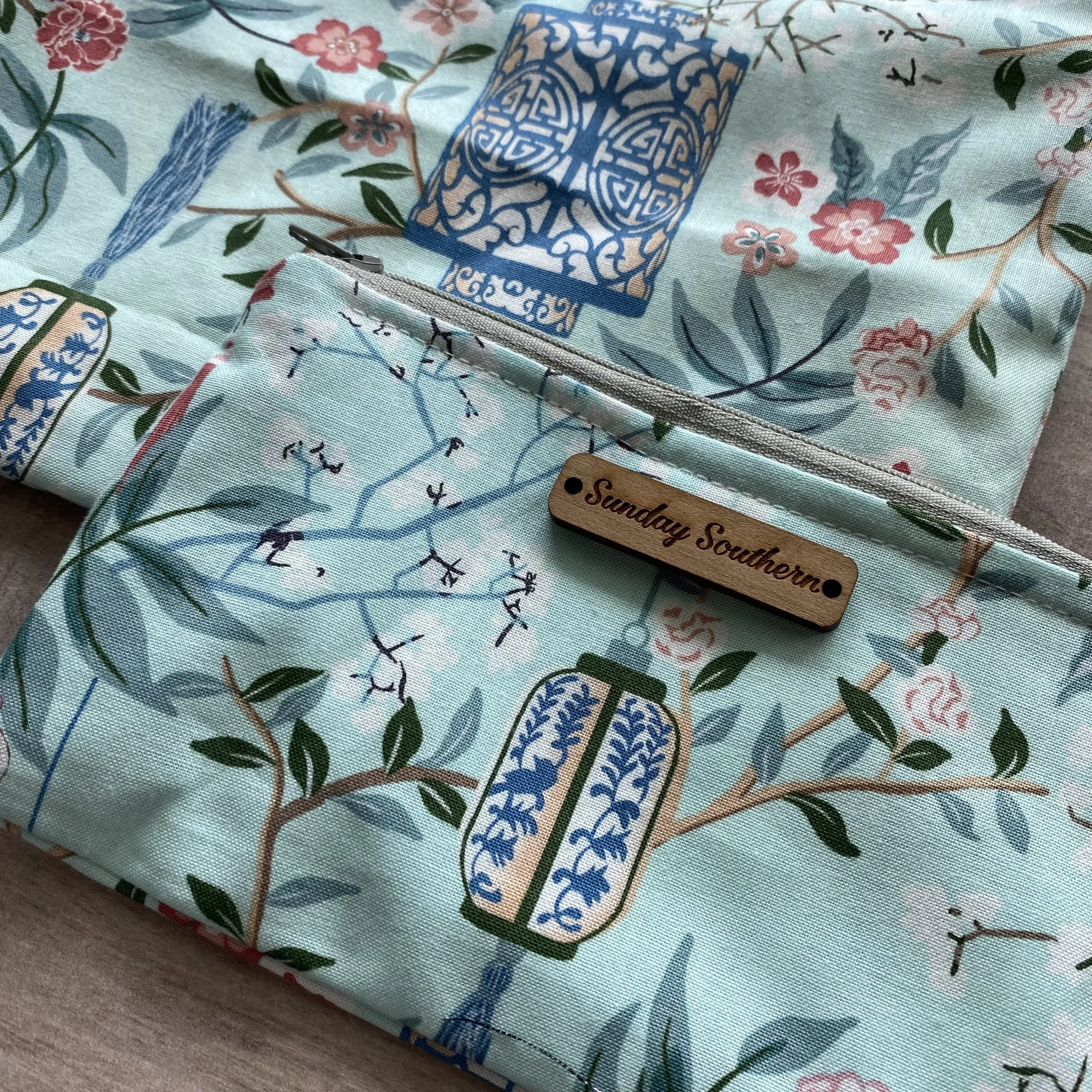 Chinoiserie Lanterns Zipper Bag