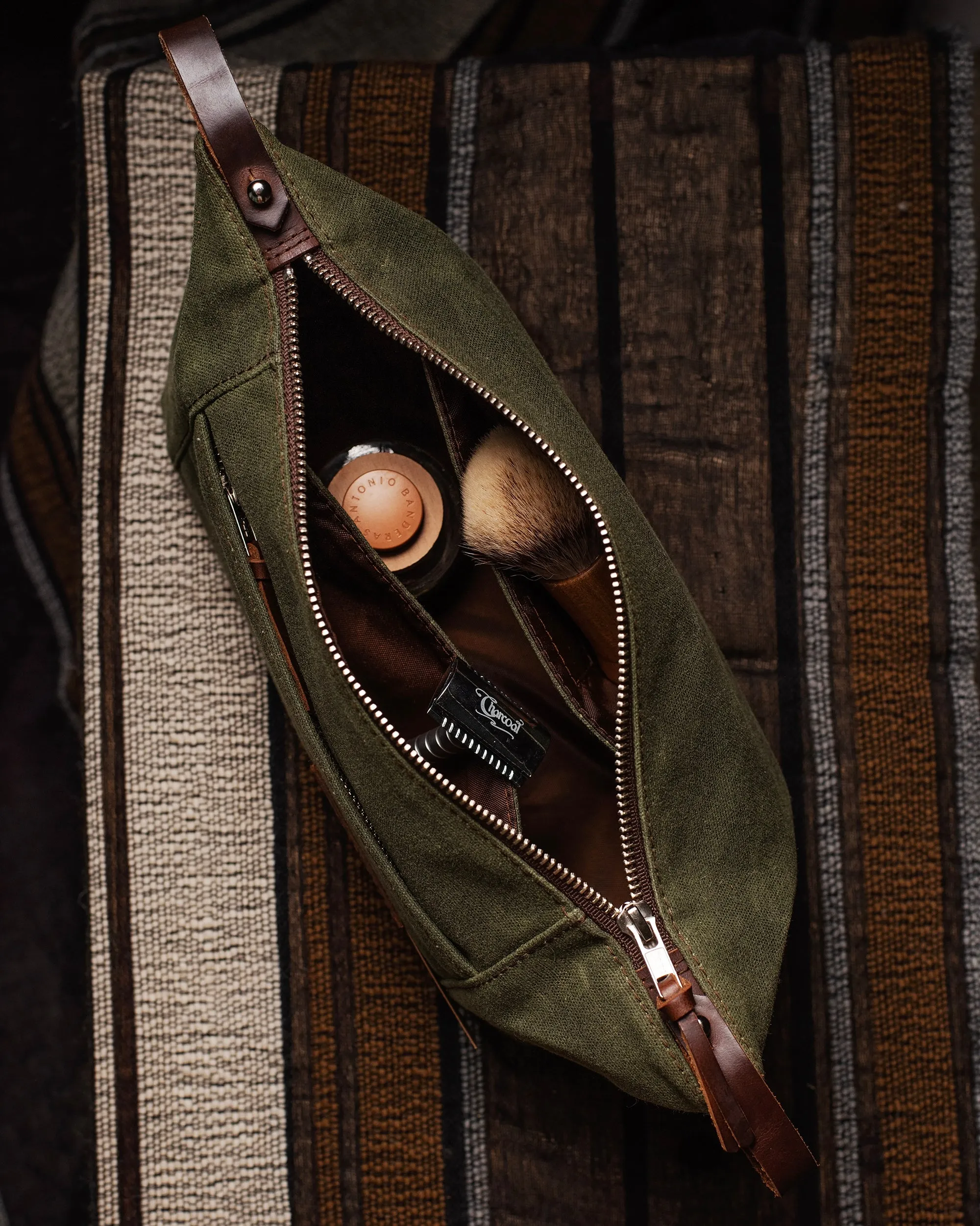 Duffle & Dopp Kit Weekend Luggage Set