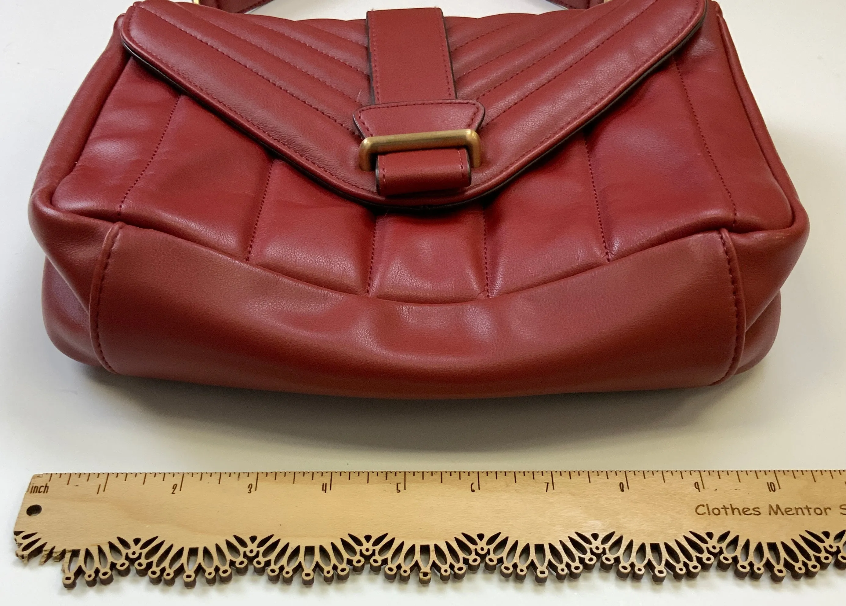 Handbag Clothes Mentor, Size Medium