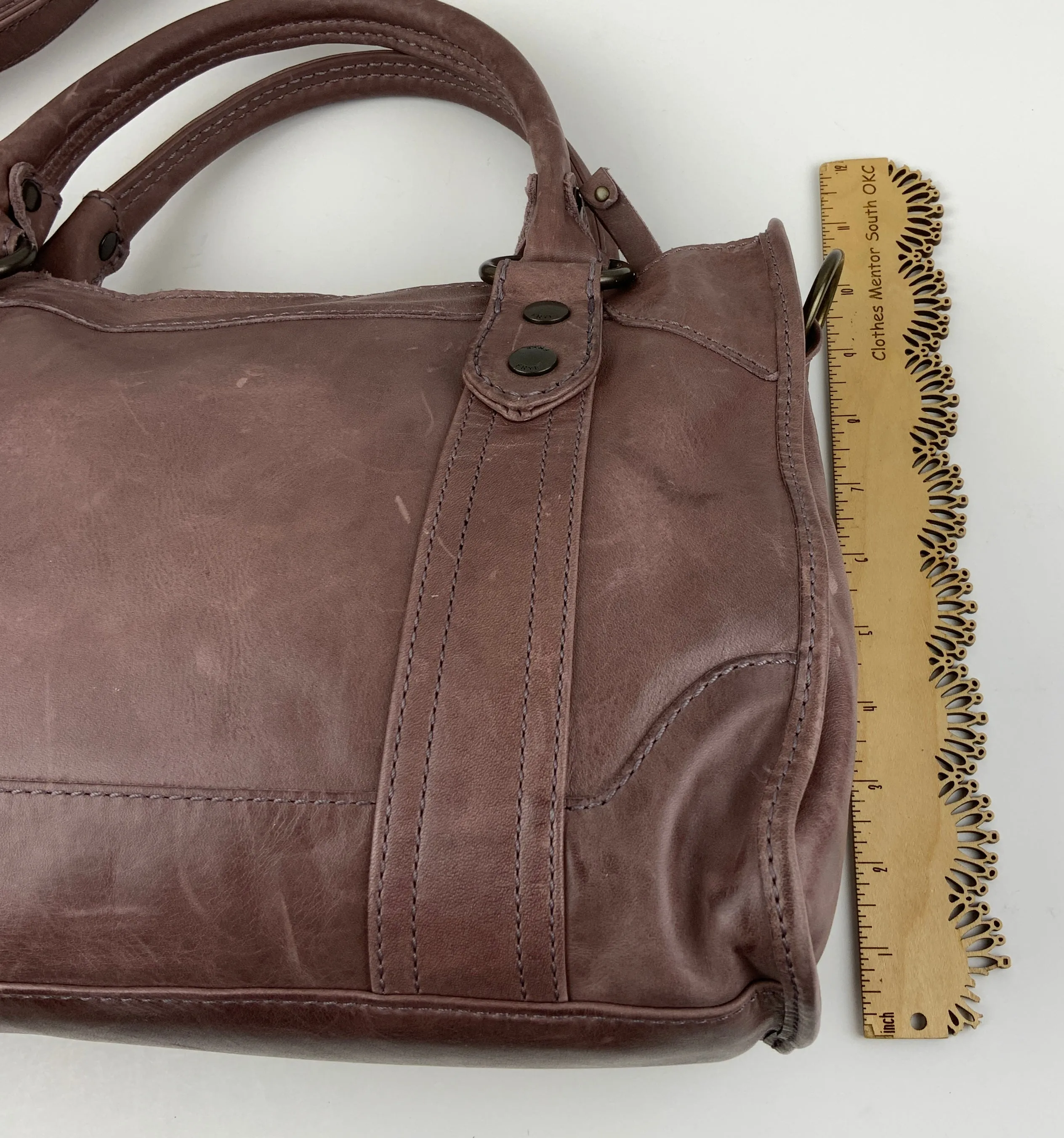 Handbag Designer Frye, Size Large