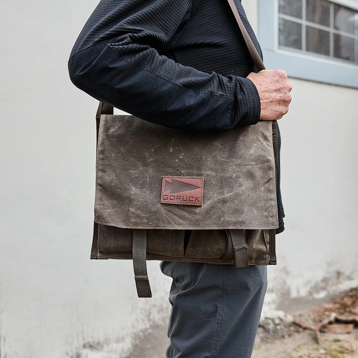 Heritage Claymore Sling Bag