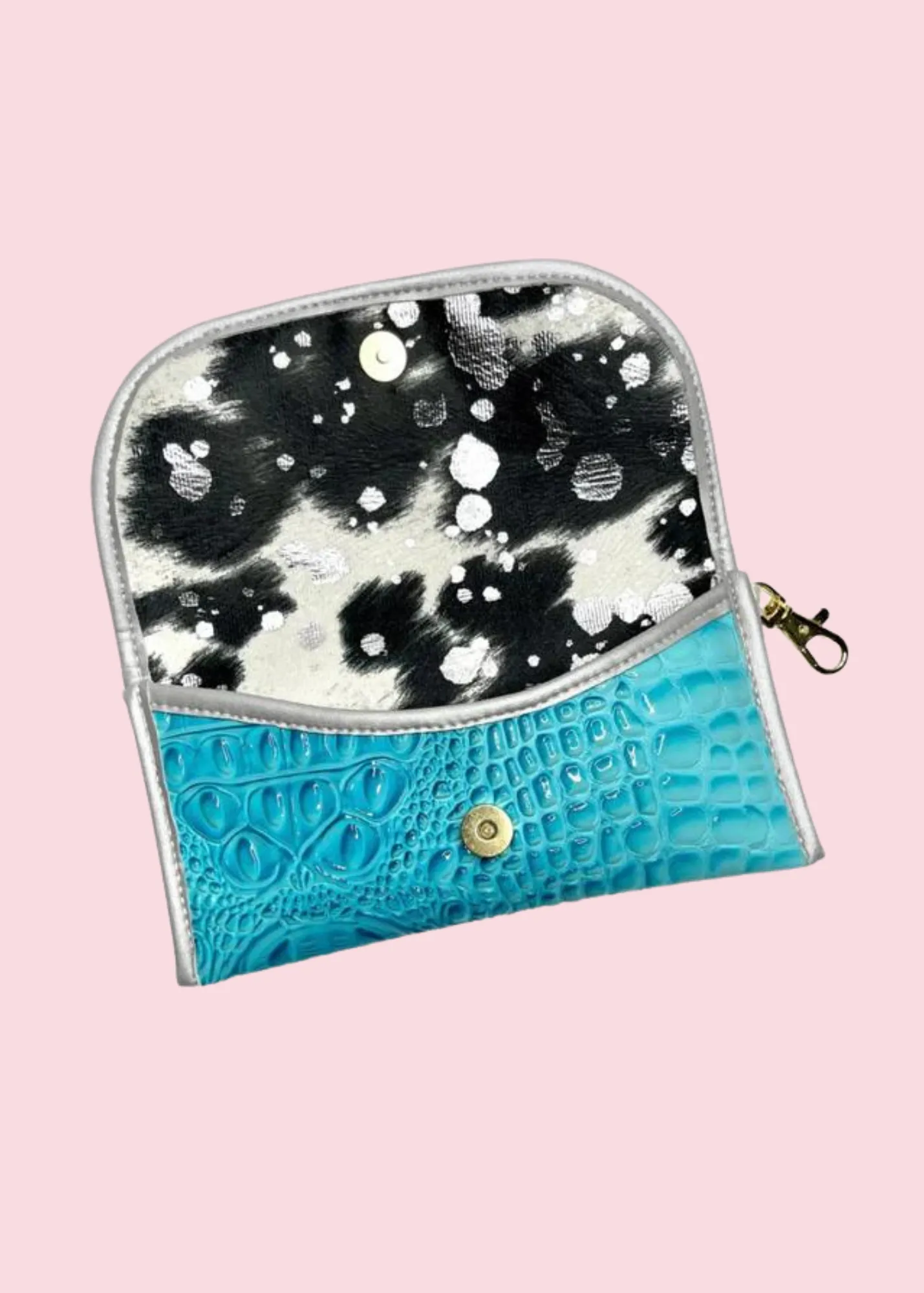 Makeup Junkie Bags - Ice Gator Artic Sunglass Case [Pre-Order]