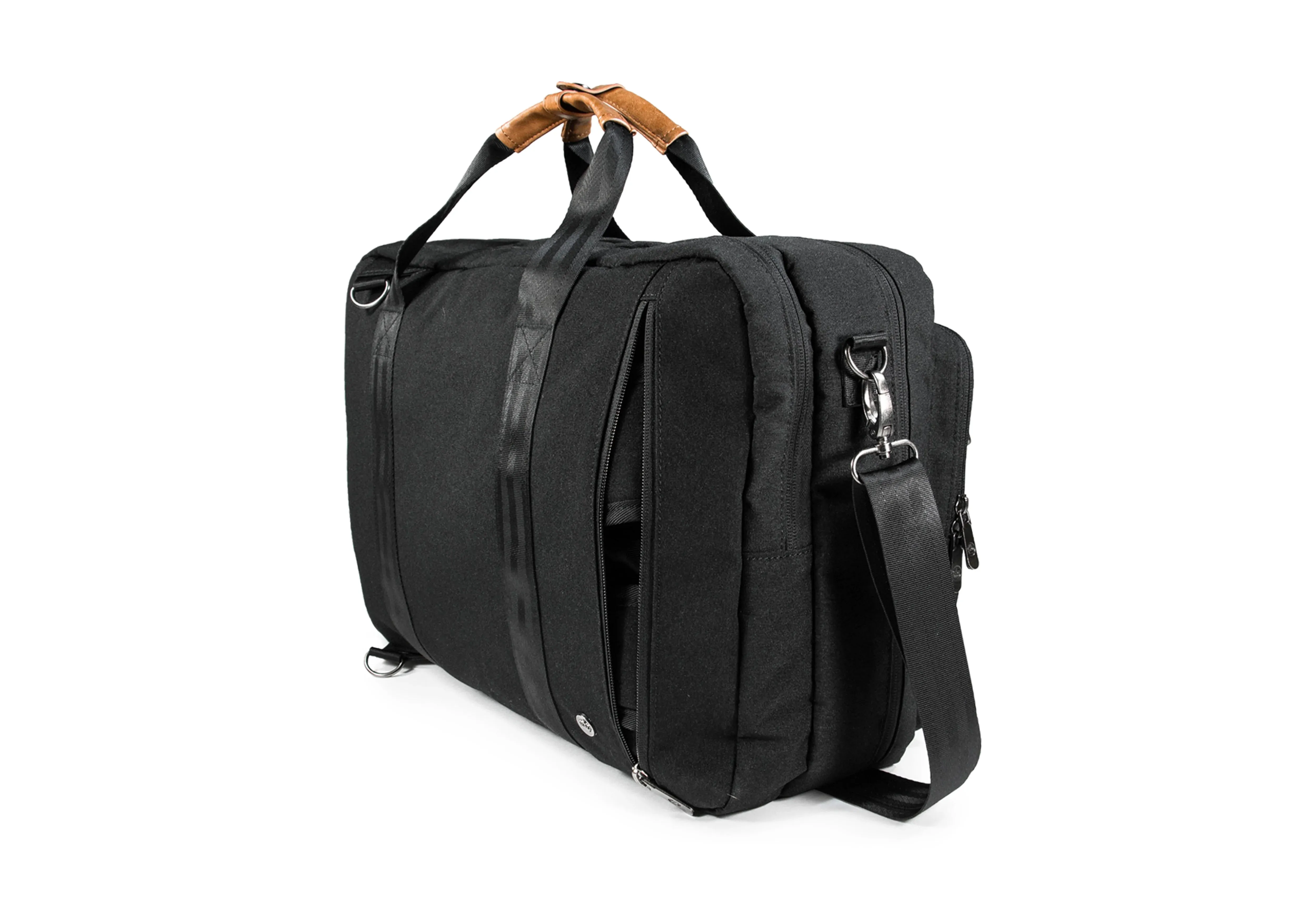 PKG Trenton 31L Recycled Messenger Convertible to Backpack with Garment Compartment